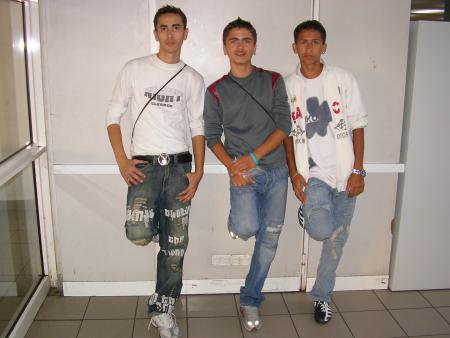 se les 3 cousin les meileure  cousin koi 