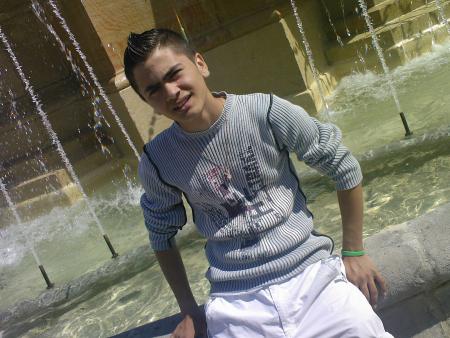 se mon cousin  il e celib  koi   ??